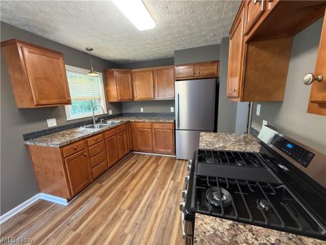 1045 Nome Avenue Akron OH 44320