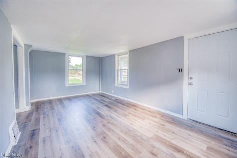 386 W Jackson Street Painesville OH 44077