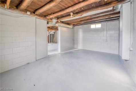 386 W Jackson Street Painesville OH 44077