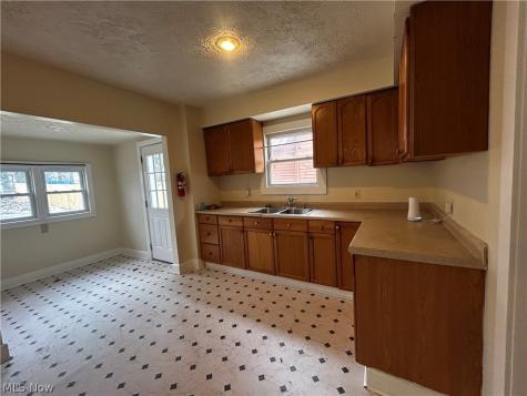 431 Noah Avenue Akron OH 44320