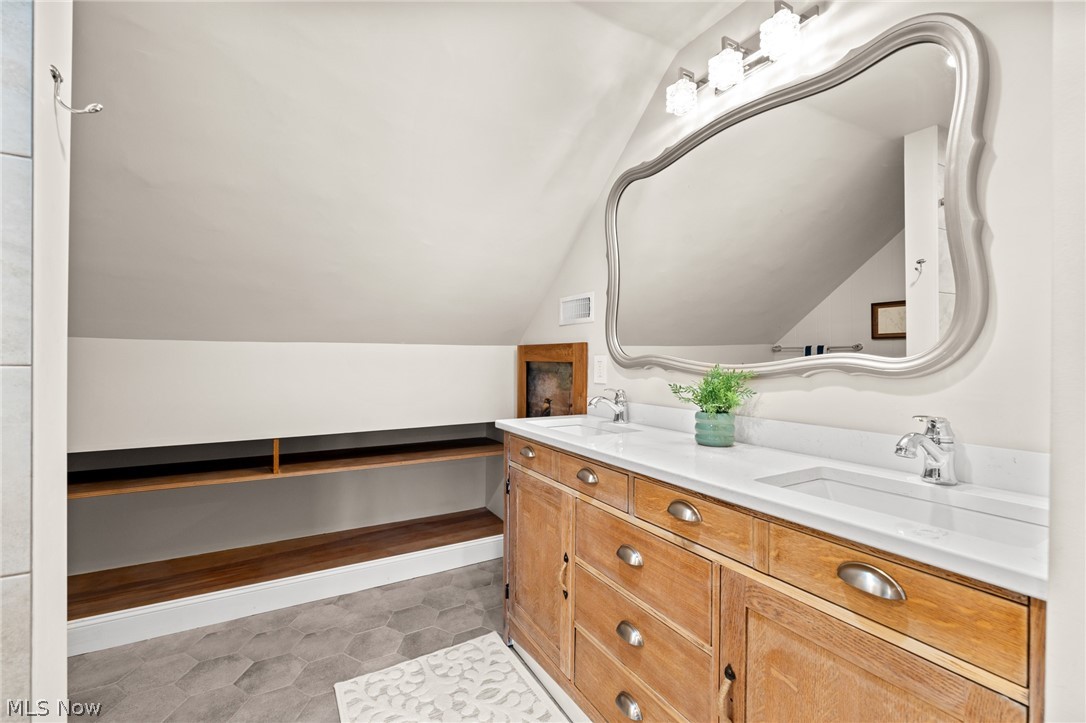 132 Atterbury Boulevard Hudson OH 44236