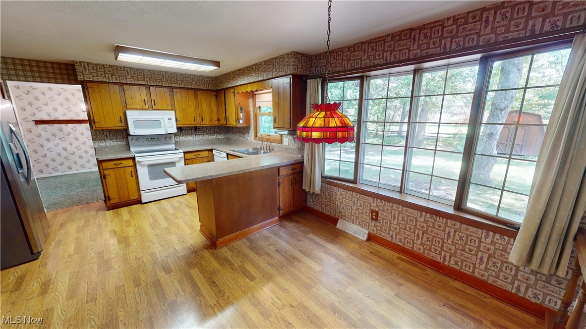 8627 Courtland Drive Strongsville OH 44149