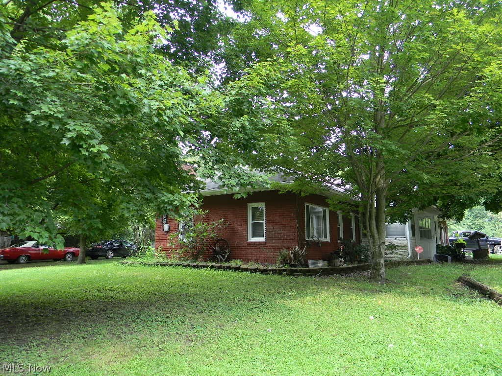 910 Riverview Drive Leavittsburg OH 44430
