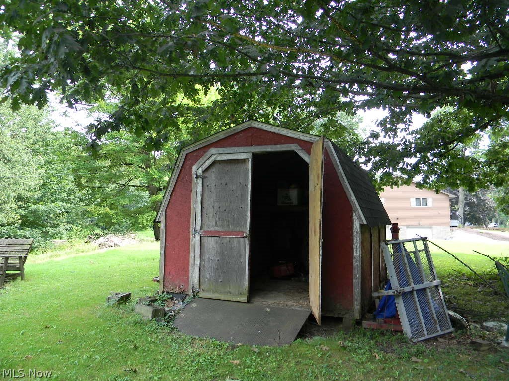 910 Riverview Drive Leavittsburg OH 44430