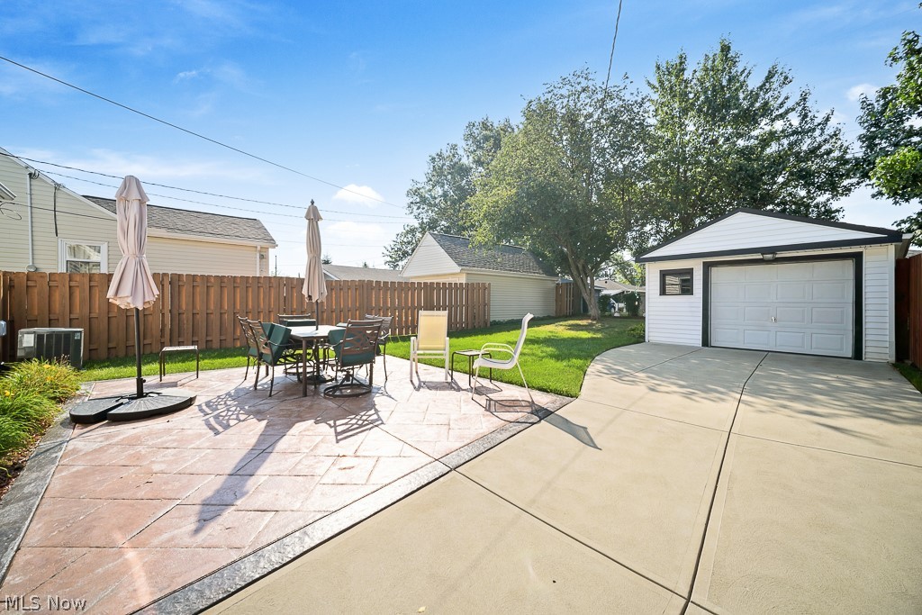 2823 Klusner Avenue Parma OH 44134