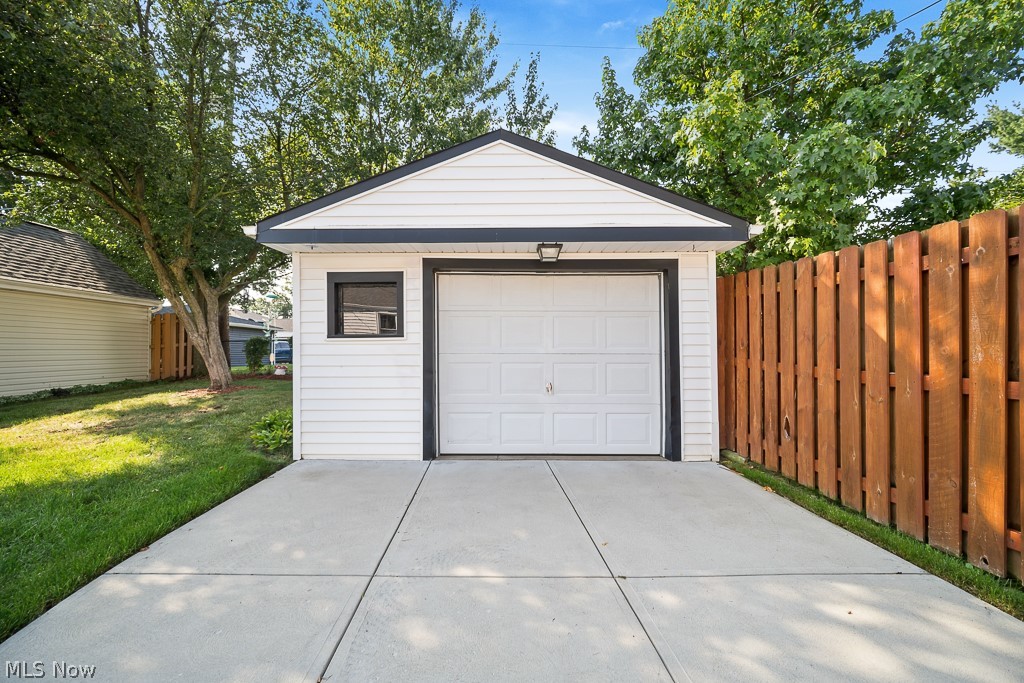 2823 Klusner Avenue Parma OH 44134