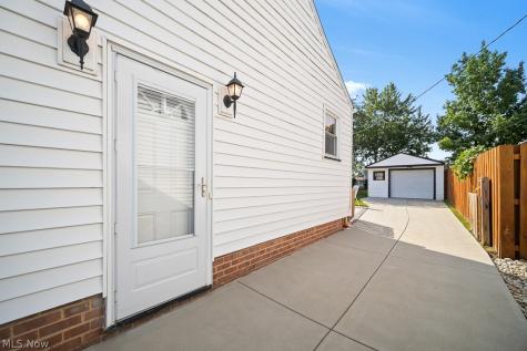 2823 Klusner Avenue Parma OH 44134