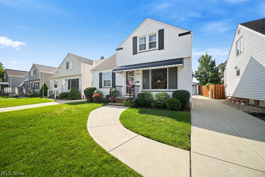 2823 Klusner Avenue Parma OH 44134
