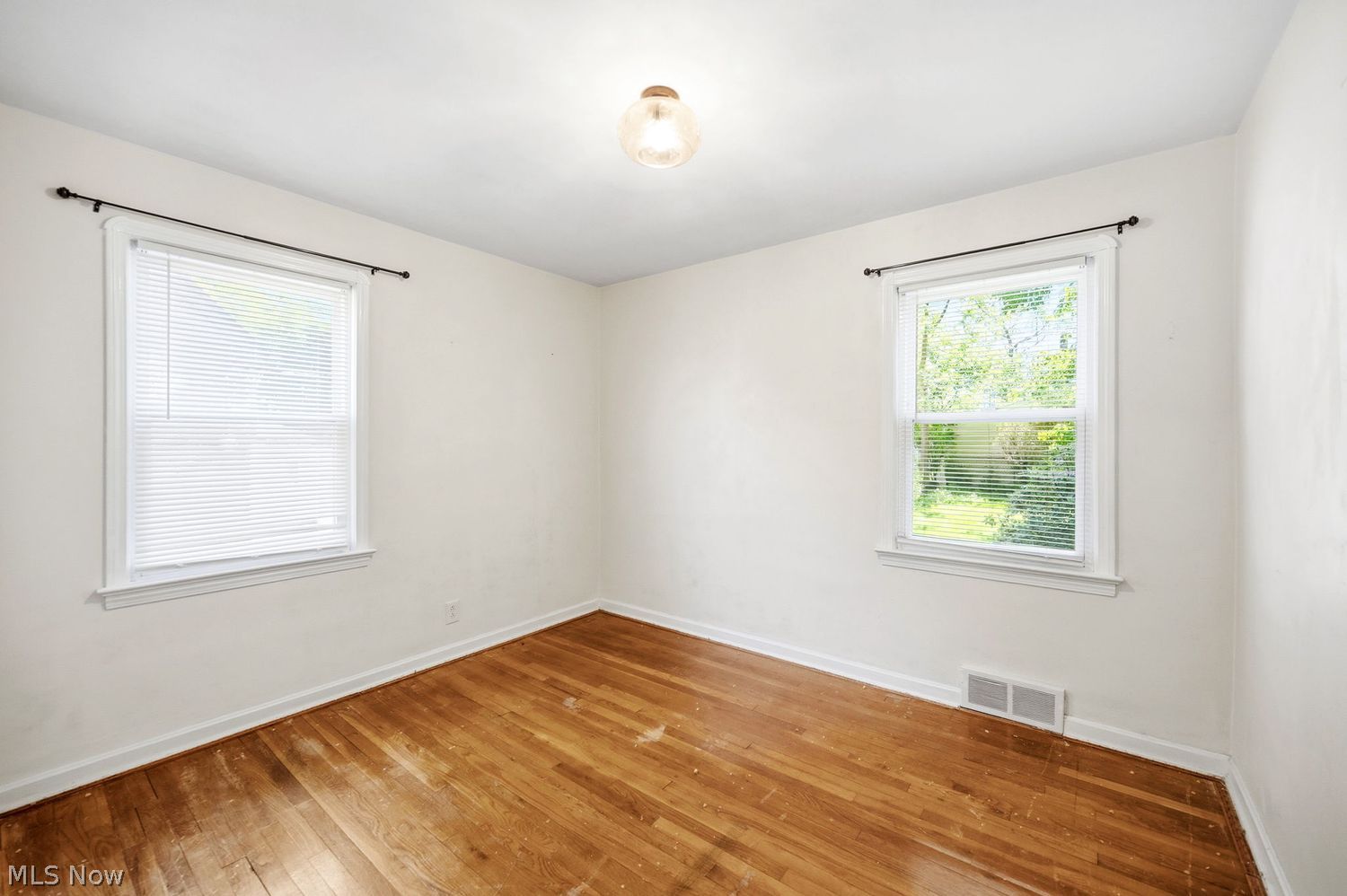 5823 Elmore Drive Parma Heights OH 44130