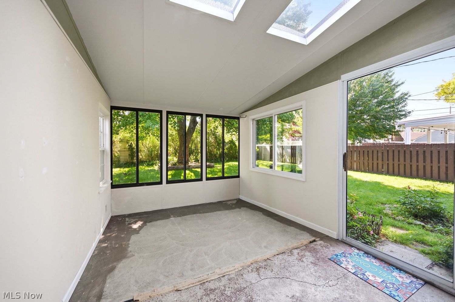 5823 Elmore Drive Parma Heights OH 44130