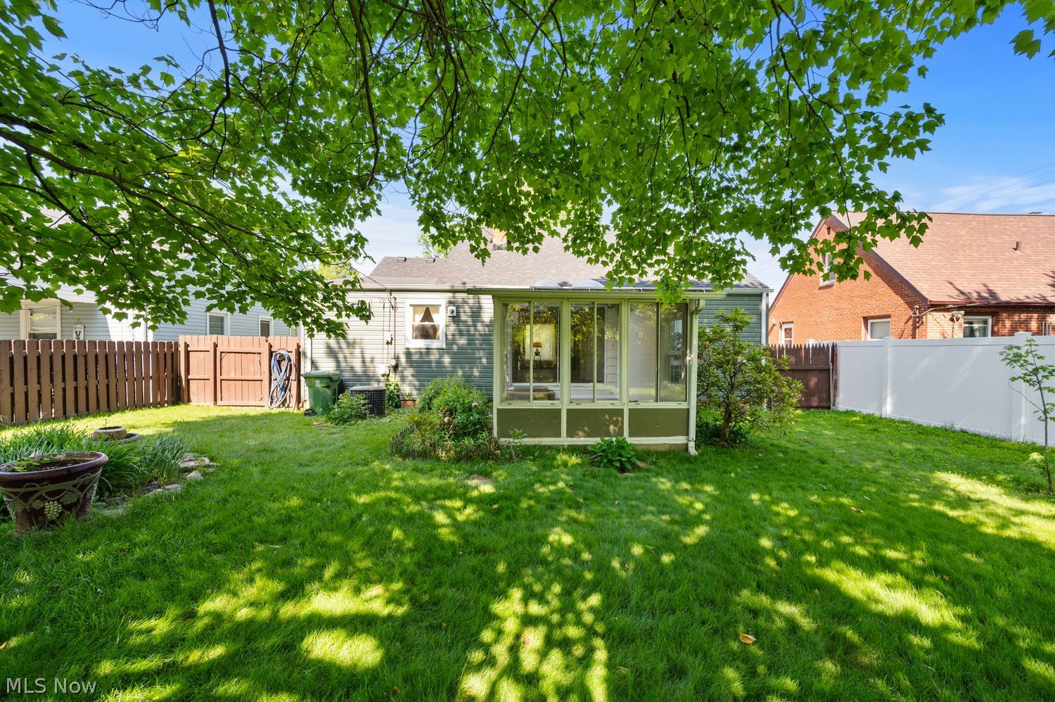 5823 Elmore Drive Parma Heights OH 44130