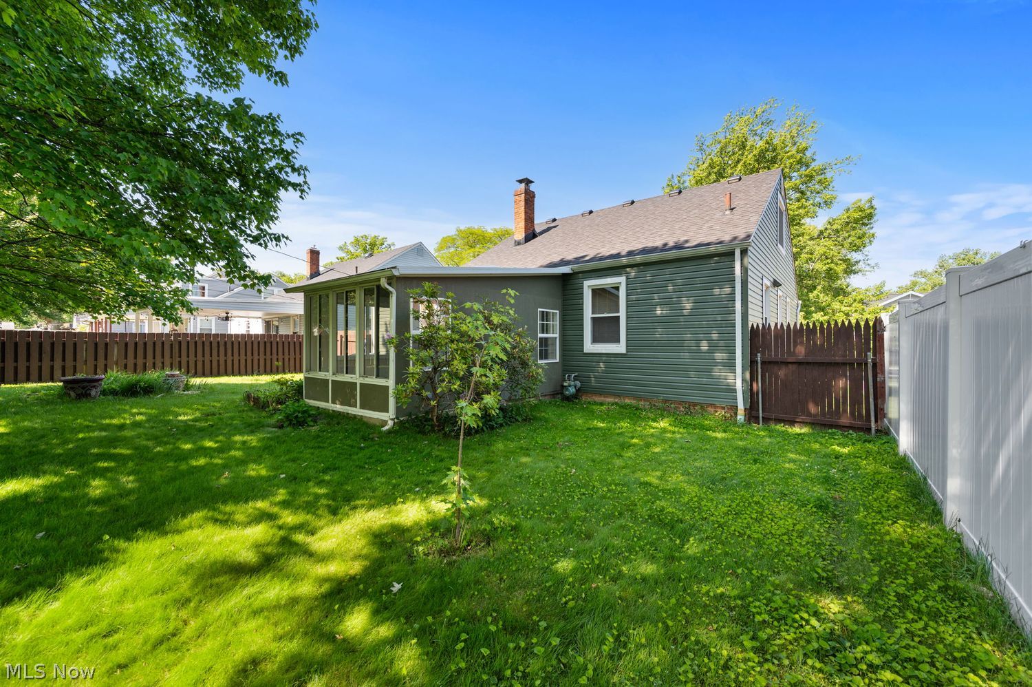 5823 Elmore Drive Parma Heights OH 44130