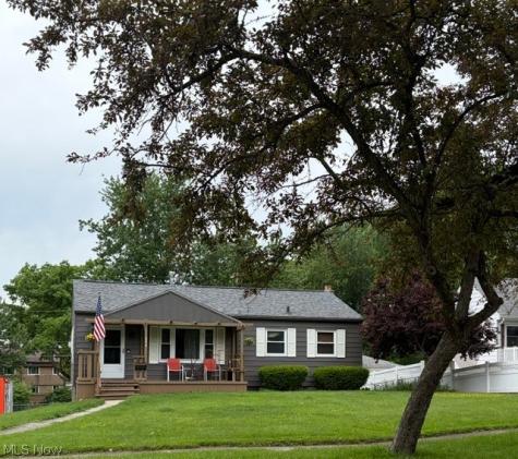 554 Highland Avenue Wadsworth OH 44281