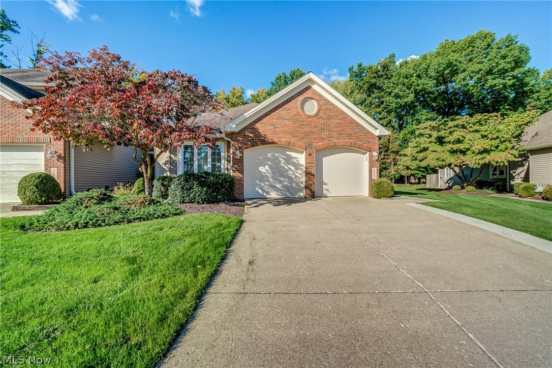 115 Ambleside Way Amherst OH 44001