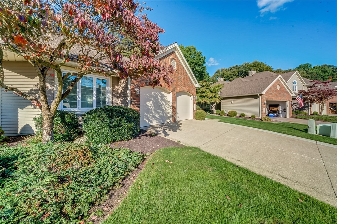 115 Ambleside Way Amherst OH 44001