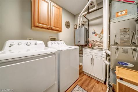 115 Ambleside Way Amherst OH 44001