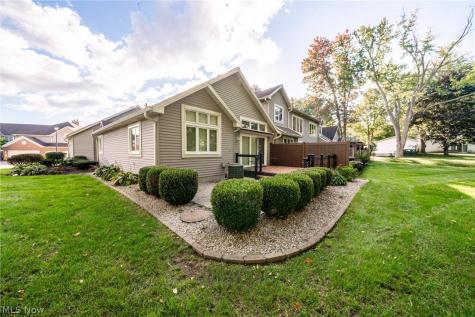 115 Ambleside Way Amherst OH 44001
