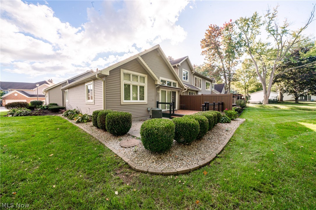 115 Ambleside Way Amherst OH 44001