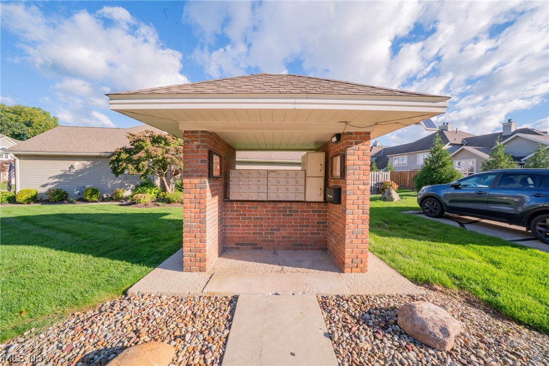 115 Ambleside Way Amherst OH 44001