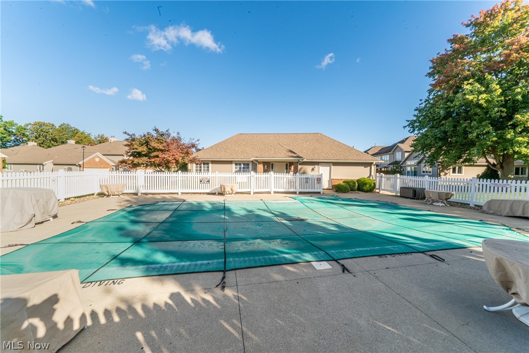 115 Ambleside Way Amherst OH 44001