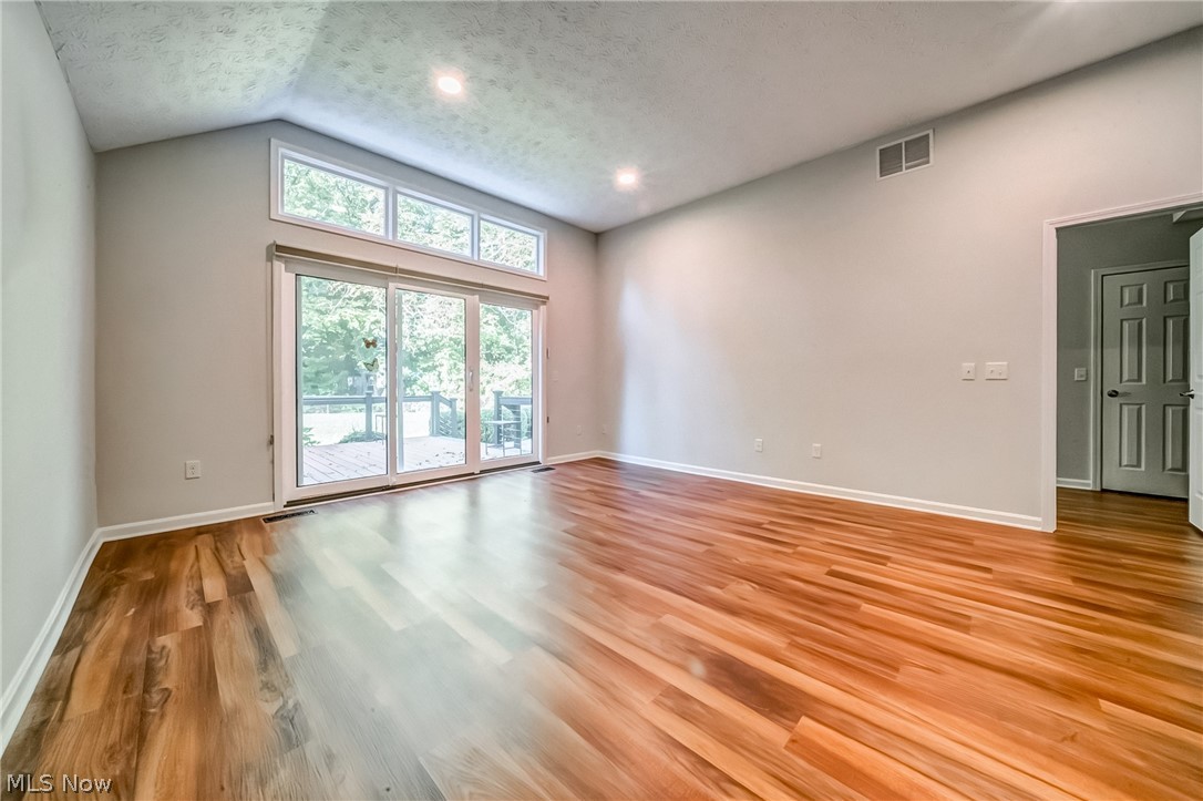 115 Ambleside Way Amherst OH 44001