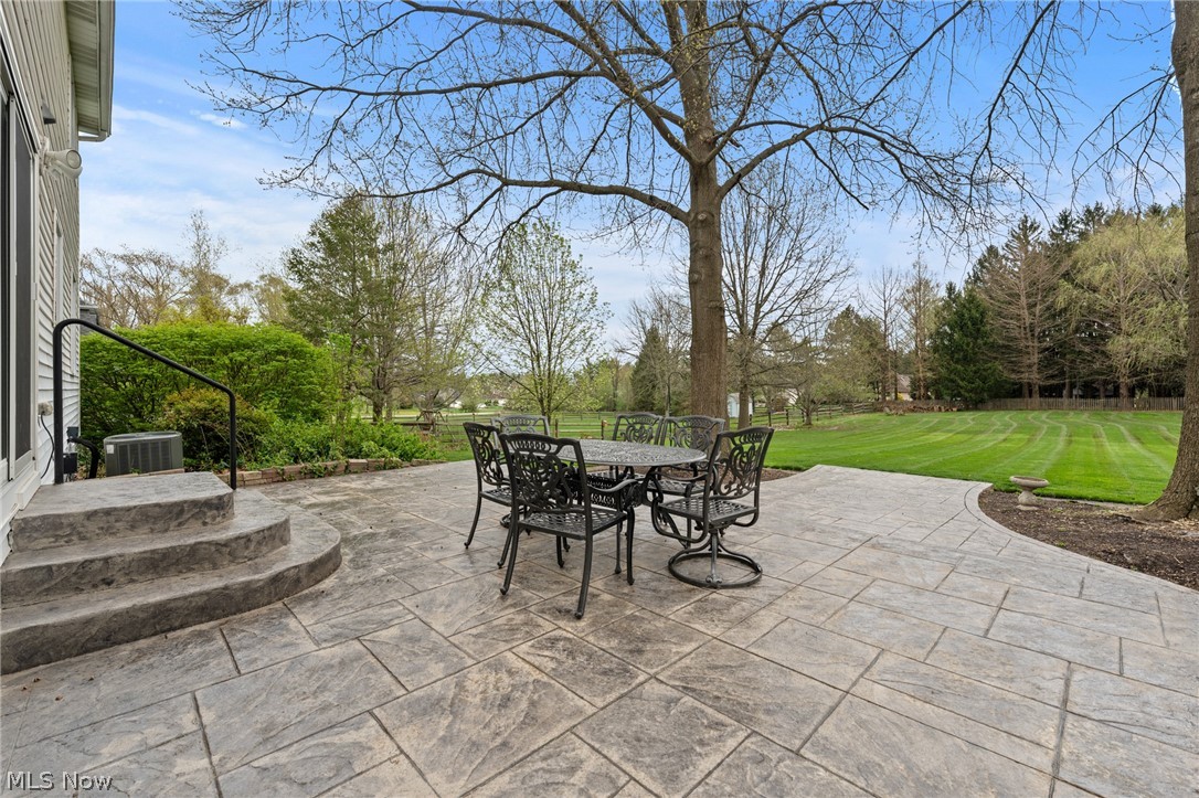 165 Valley Brook Boulevard Hinckley OH 44233