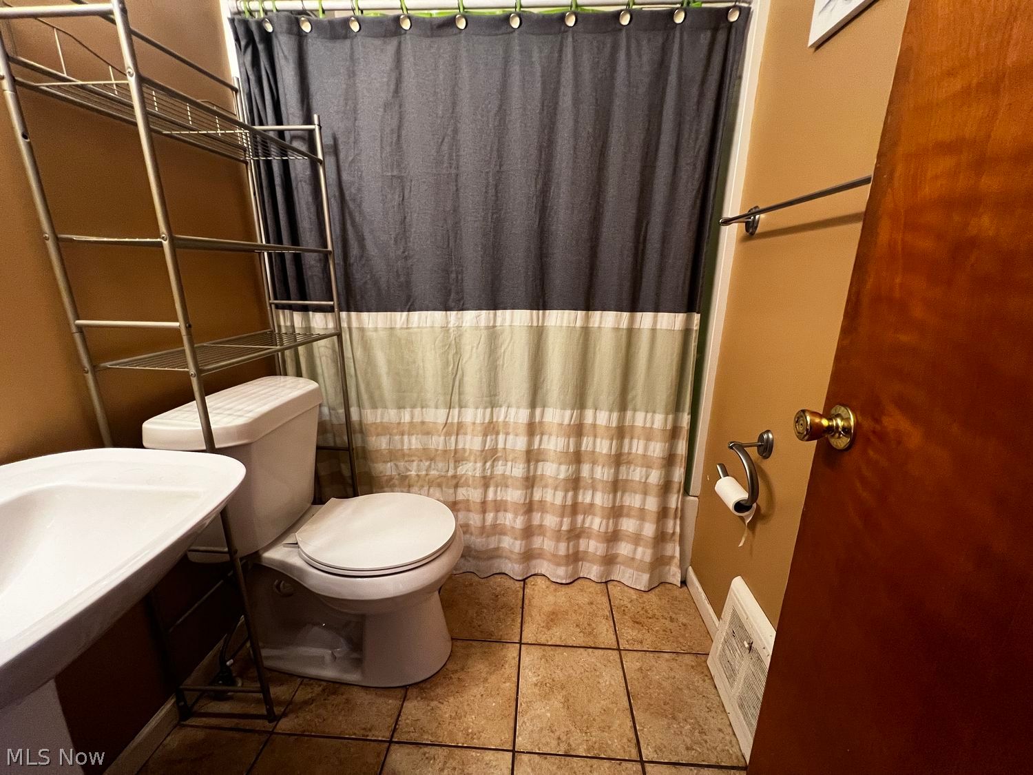 5132 Strawberry Lane Willoughby OH 44094