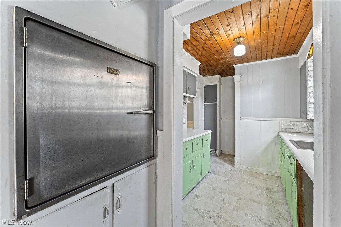 44 Water Street Poland OH 44514