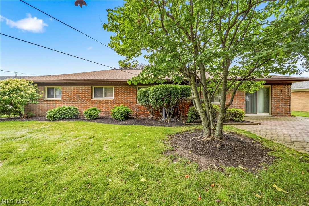 871 Cranbrook Drive Highland Heights OH 44143
