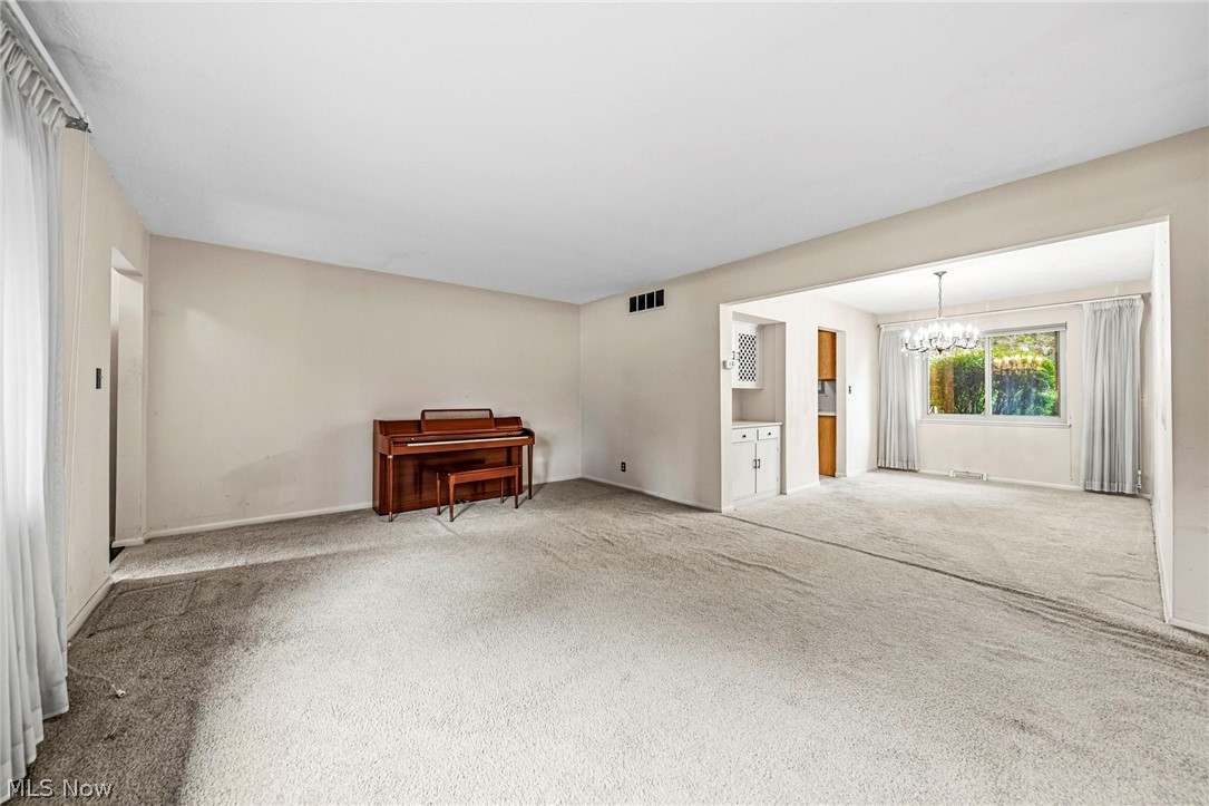 871 Cranbrook Drive Highland Heights OH 44143