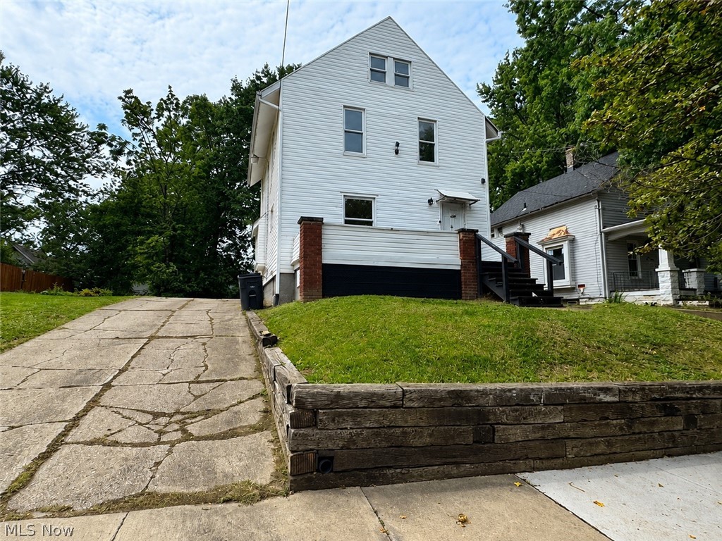804 Beardsley Street Akron OH 44311