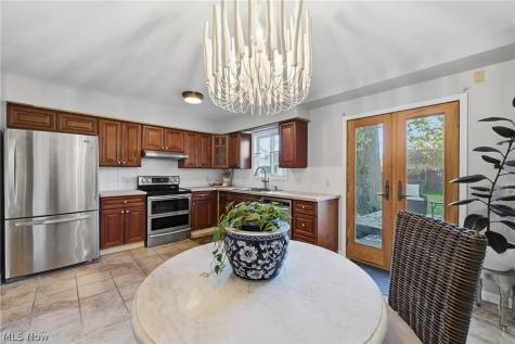 35462 Dewey Drive Eastlake OH 44095