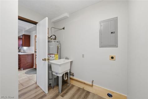 35462 Dewey Drive Eastlake OH 44095