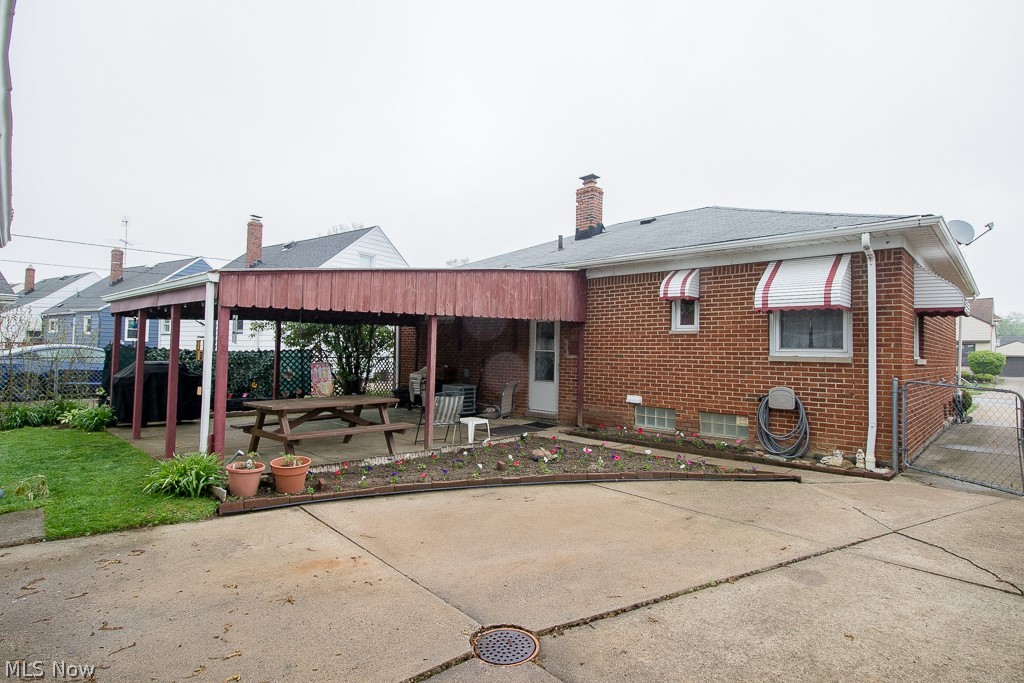 668 E 315th Street Willowick OH 44095