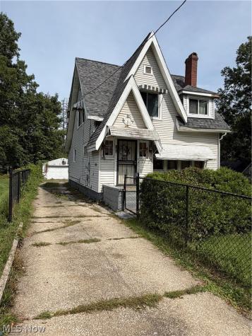 743 Bellevue Avenue Akron OH 44307