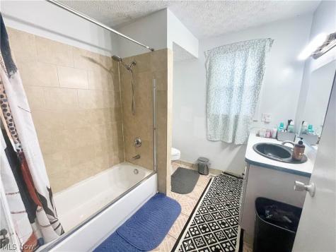 2193 E 35th Street Cleveland OH 44115
