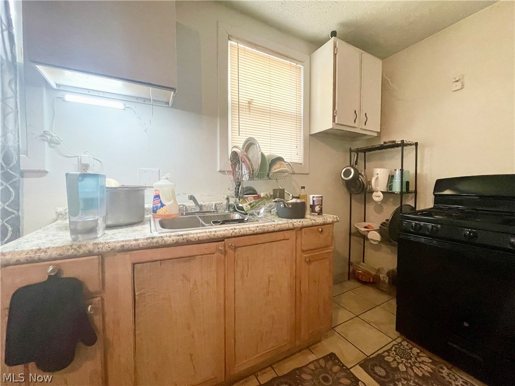 2193 E 35th Street Cleveland OH 44115