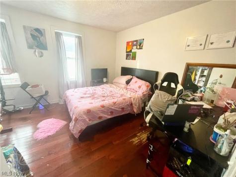 2193 E 35th Street Cleveland OH 44115