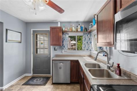 1513 10th Street Cuyahoga Falls OH 44221
