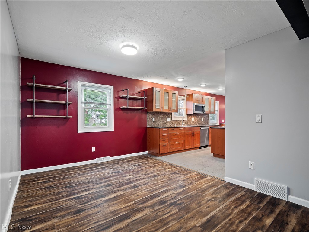 5922 Opal Street North Ridgeville OH 44039
