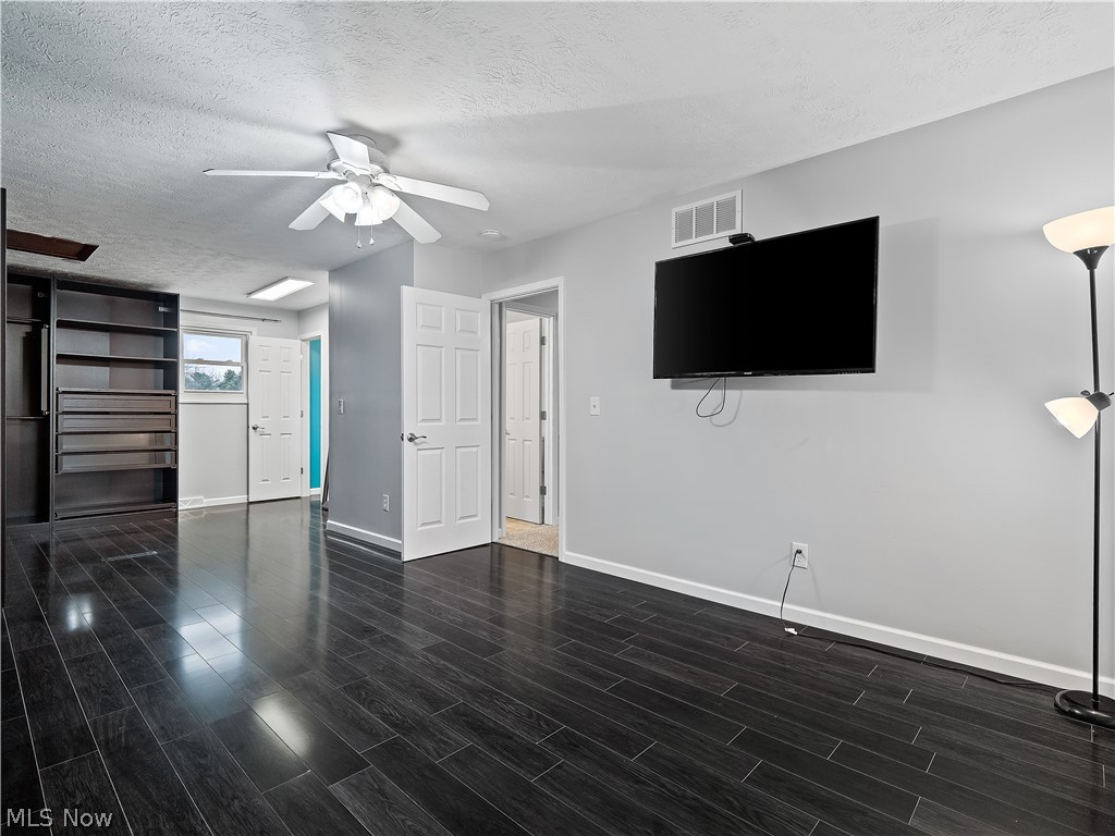 5922 Opal Street North Ridgeville OH 44039