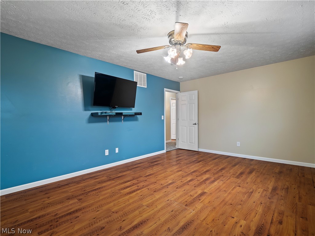 5922 Opal Street North Ridgeville OH 44039