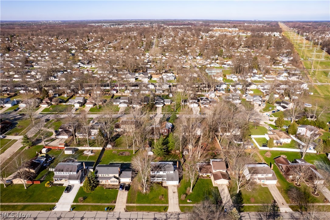 5922 Opal Street North Ridgeville OH 44039