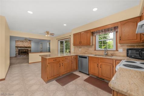 33640 Brokaw Road Columbia Station OH 44028