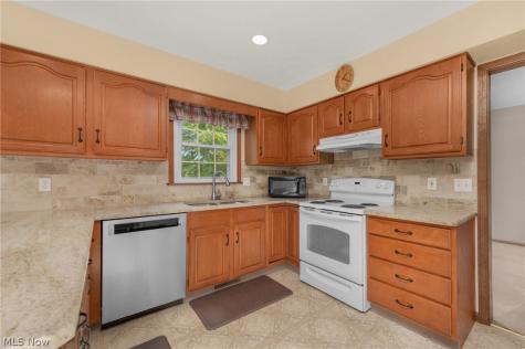 33640 Brokaw Road Columbia Station OH 44028