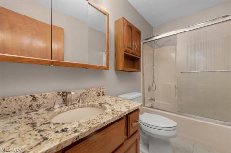 33640 Brokaw Road Columbia Station OH 44028