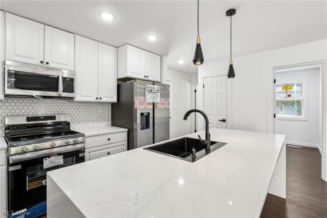 3621 Glencairn Road Shaker Heights OH 44122
