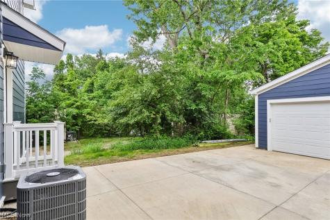 3621 Glencairn Road Shaker Heights OH 44122