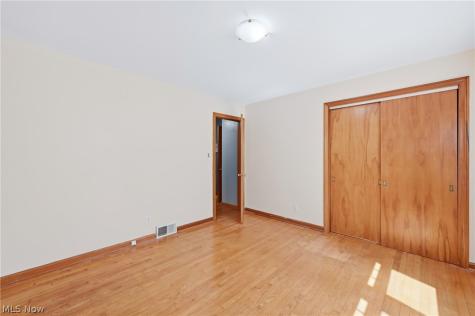 4746 Firnley Avenue Youngstown OH 44512