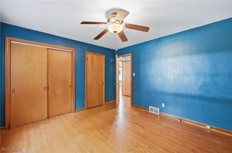 4746 Firnley Avenue Youngstown OH 44512